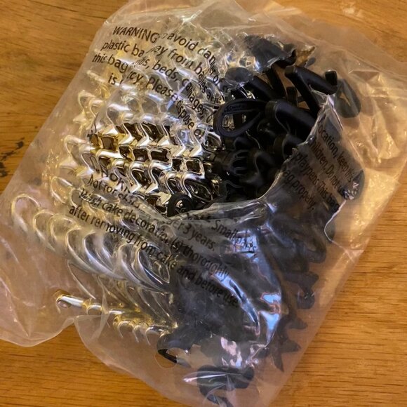 Decopac 21542 Layon Happy Year Cake Baking Decor 12 Pack Gold, Silver, Black - Picture 4 of 5